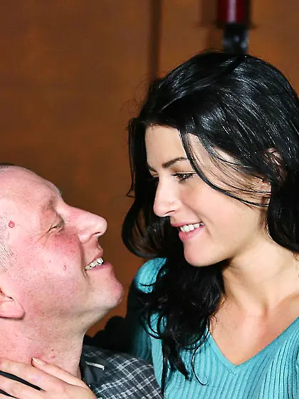 Brunette beauty pleases stiff