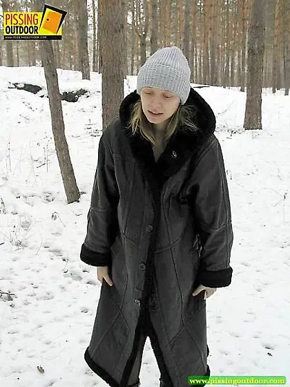 Perverted babe peeing