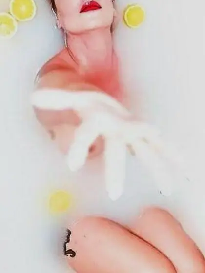 VERONICA MARTINEZ MORALES EROTIC MODEL