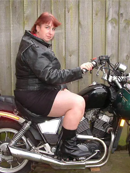 Cougar Exhibitionist Jay Sexy from United...