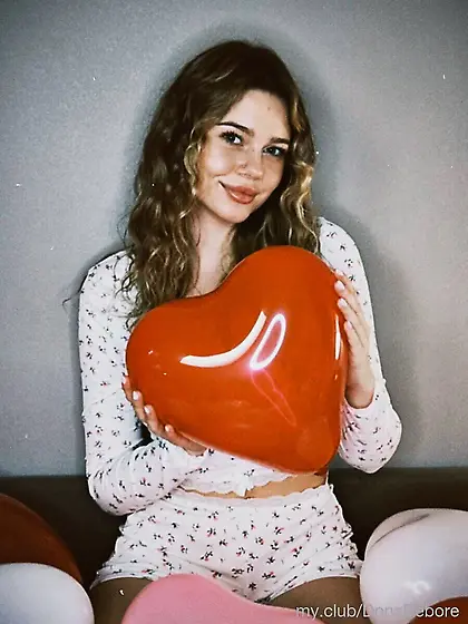 Free Emilia