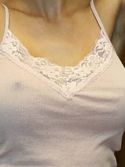 Mindy Main takes her clothes off in front of the camera and show