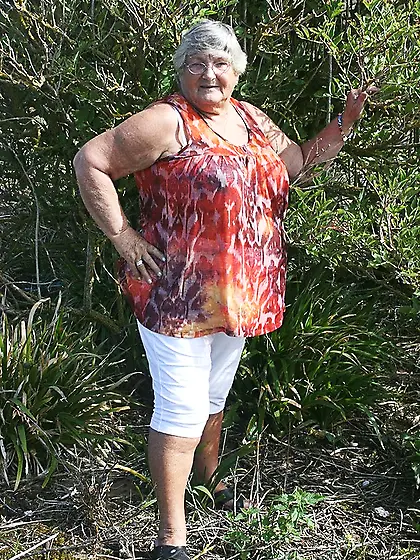 Naughty lady posing green