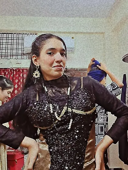 Cuck brother exposed his own niqabi sister,  qudsia