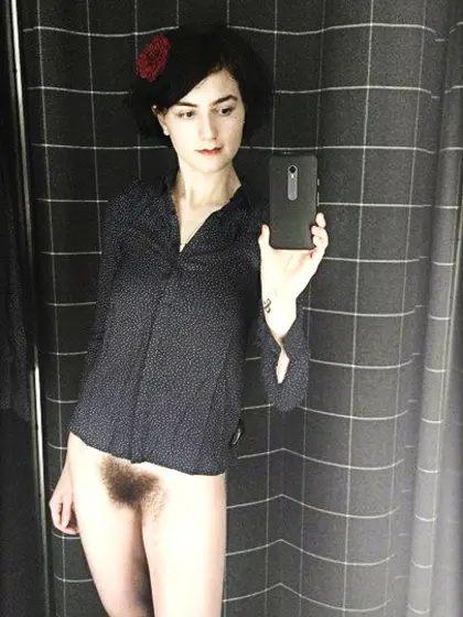 Ms.  Rosie Wilde (Ms.  Rosie Levine)