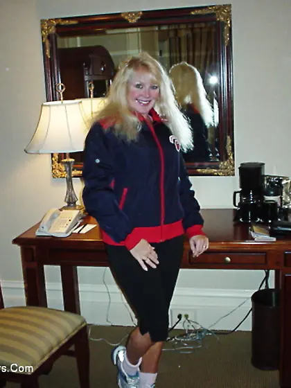 Cougar Ruth from United States Berlin Pt1