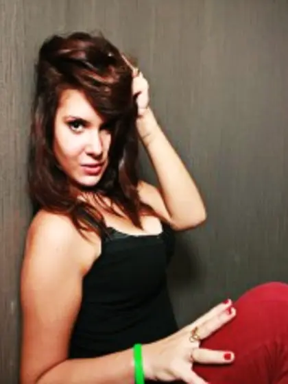 Brunette jasmine perform anal