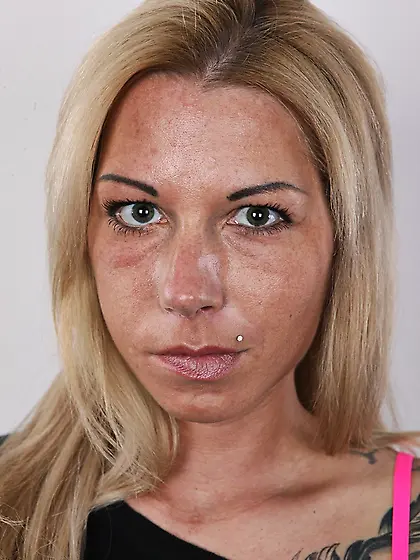 Captivating dame black sweater