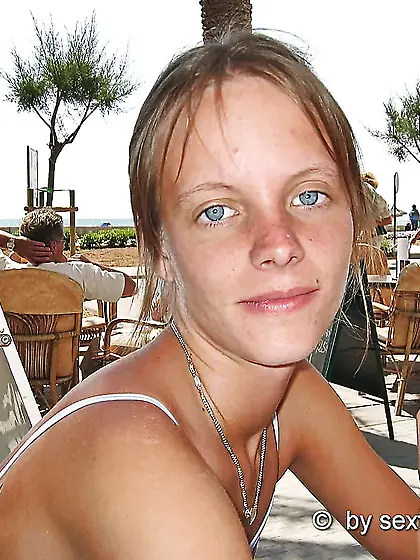 Teenie Angie auf Mallorca