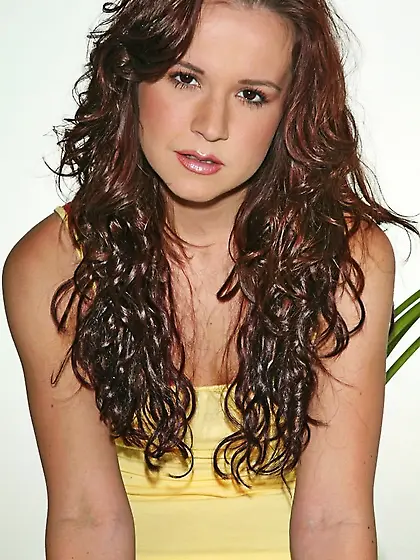 Flat chested skinny teen brunette Annabelle Lee hesitates to rem