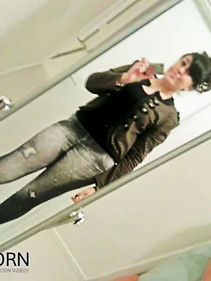 Beurette A Dark-Hued