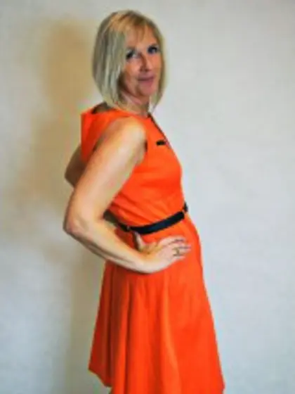 Blonde Ericamature Zoom.