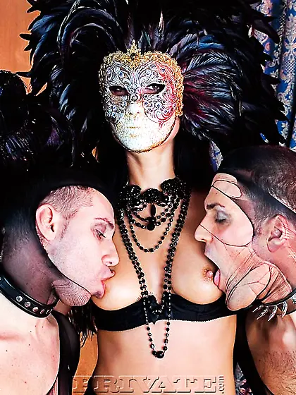 Cum hungry brunette Sarah Twain in mask and lingerie gets banged