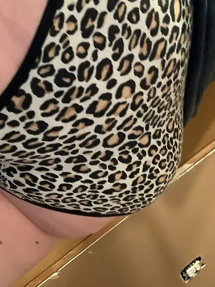 Wife wants to show