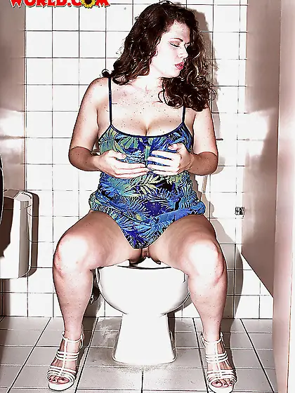 Saggy tits high heel fetish