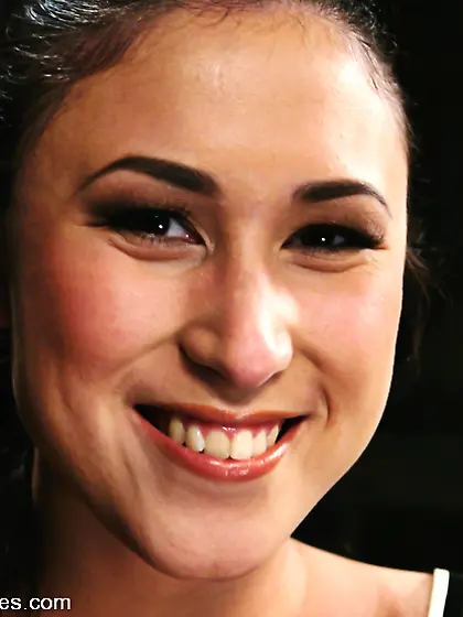 Asian babe squirts pounding