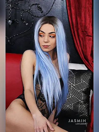 Submissive white girl