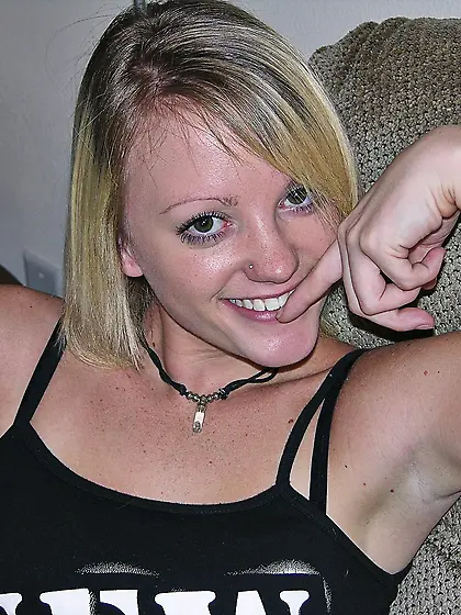 Short Haired Blonde Amateur