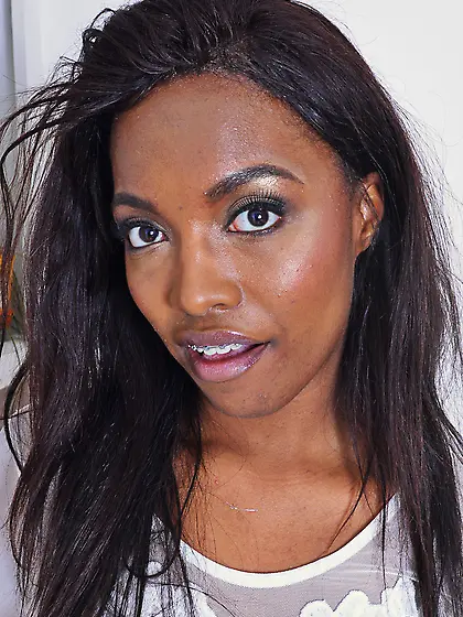 American naked labia teen