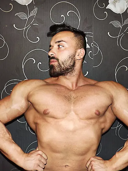 White gay Rippedmuscleshow