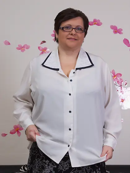 Busty sex hungry schoolteacher seduces her young pupil