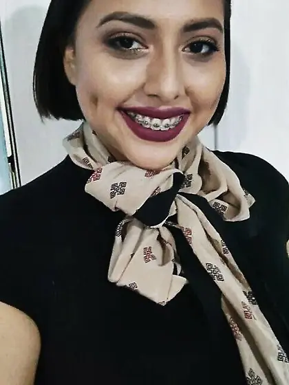 Que alternes su vagina con mi bocaQuiero lamer su