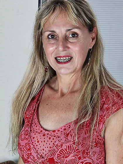 Slim blonde hot mama