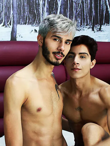 Latin gay DORIANandPATRICK like to snapshot