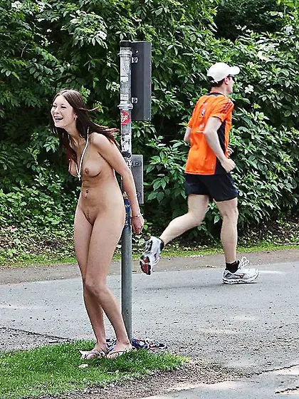 theSandfly WTF is She Doing?!