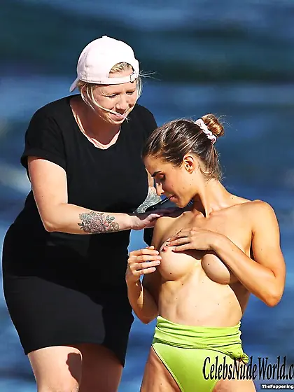 Claudia Jovanovski Nude