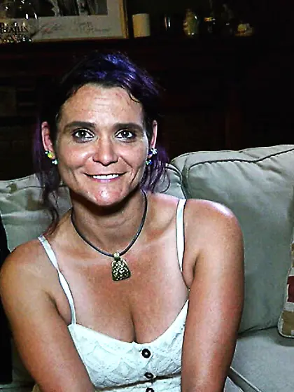 Guy cums in mature whore’s needy cunt