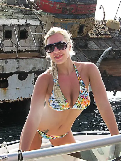 Athletic webcam girl