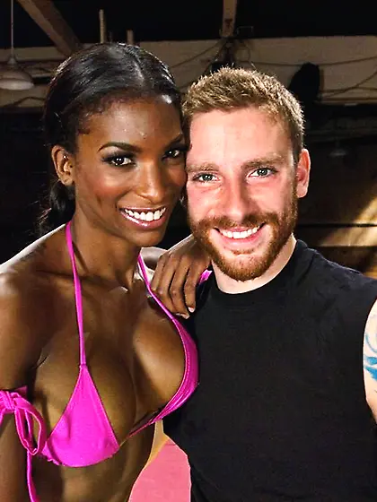 Ebony wrestlers pink bikini