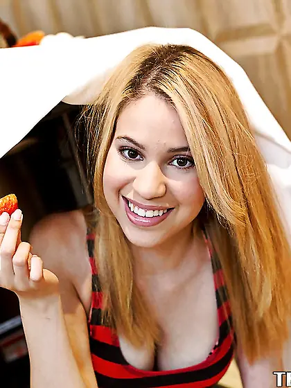 Sweet Latina Mae Olsen enjoys sweets and caressing her tiny puss