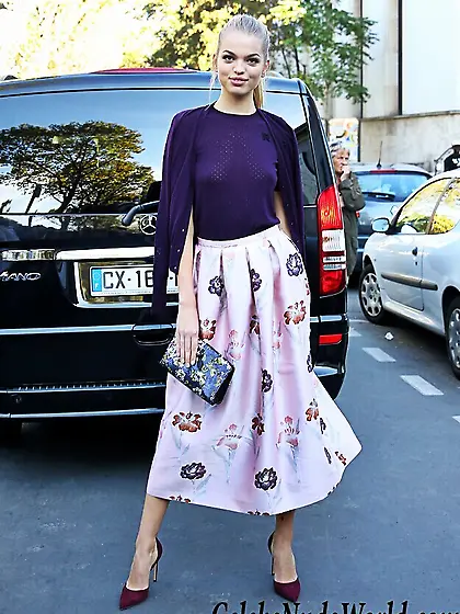 Daphne Groeneveld Braless Photos