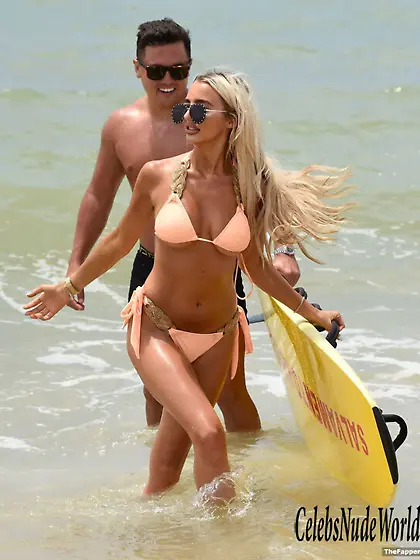 Isabelle Warburton Nude