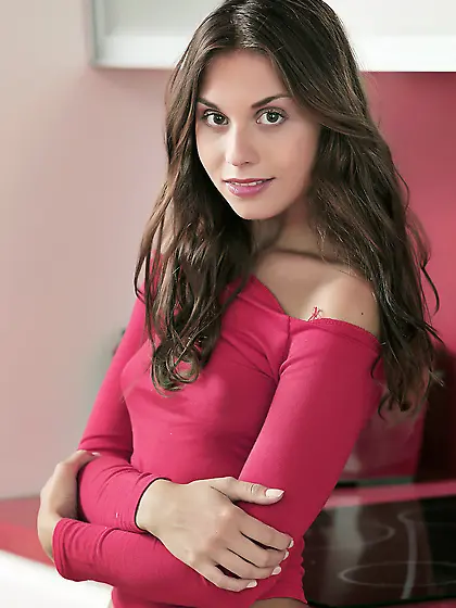 Brunette babe with slim figure Sabrisse A uses her kitchen for n