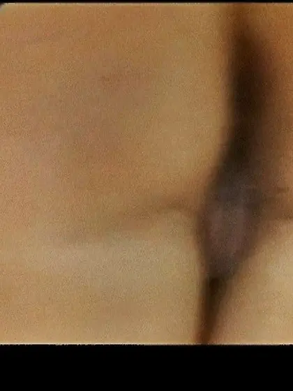 Ricki White spreads her sexy long legs and gets her hungry muff