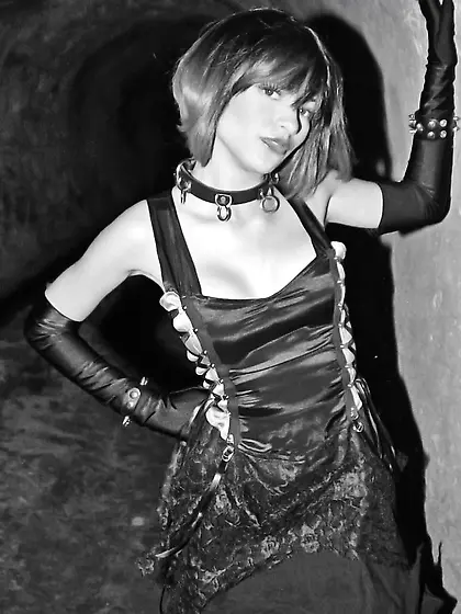 Classy and kinky teen babe True Tere strips her sexy black linge