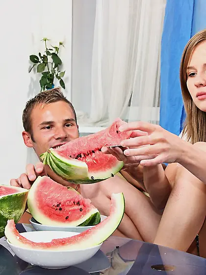 Anna Nikova loses outfit and gets fucked on bed