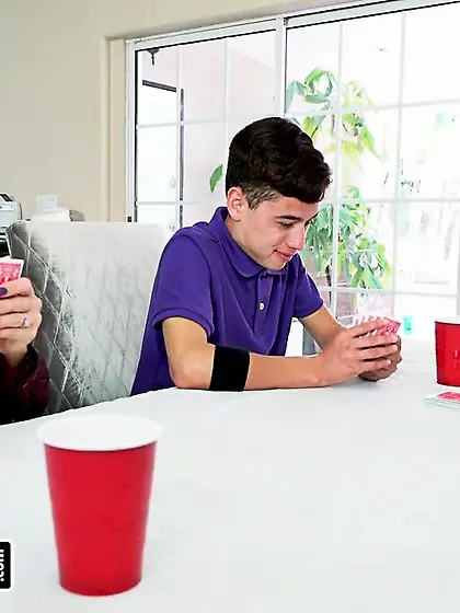 Phat ass blonde lady