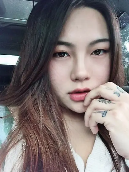 Cute Asian Wifey Naheya