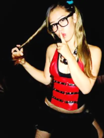 Blonde ariana perform anal