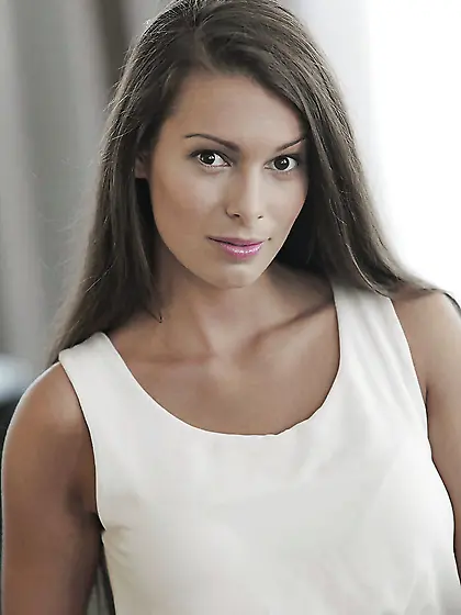 Natural big tit bra fetish