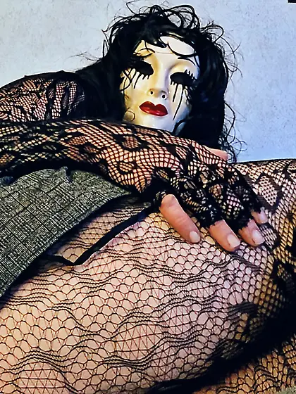 Little photo shoot,  I love how I feel in this outf