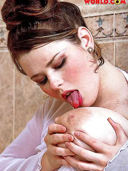 Big butt wet panties