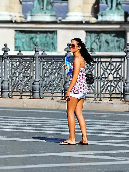 20 yo Brunette Bettina di Capri Hand jobs