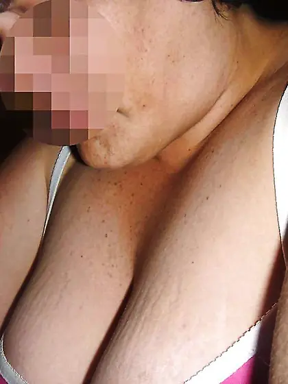 My unshaved wifey Laura - Mi peluda esposa Laura