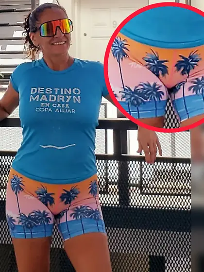 Milf hot cameltoe and ass