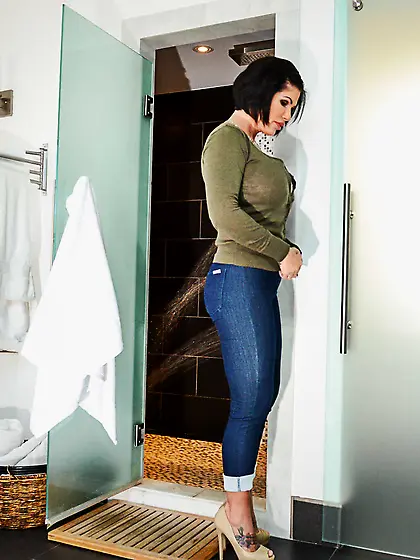 MILF Shay Fox takes a hard fuck from stepson Kyle Mason